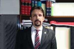Dr. Marcelo Urbaneja